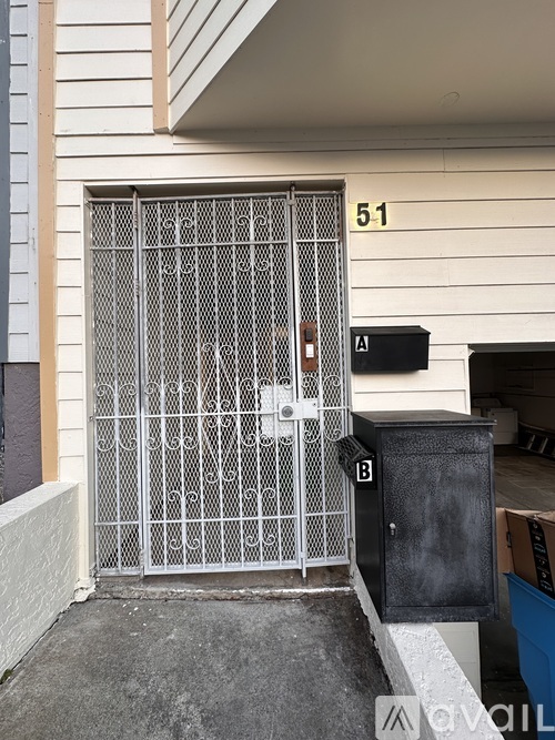 51A Bishop St 2 Beds Single Family Home for Rent - Photo gallery 2