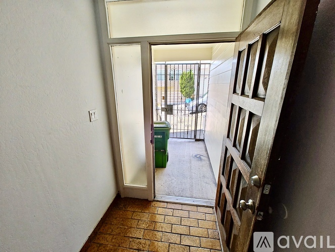 51A Bishop St 2 Beds Single Family Home for Rent - Photo gallery 4