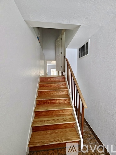 51A Bishop St 2 Beds Single Family Home for Rent - Photo gallery 5
