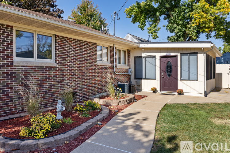 1405 Northview Dr 3 Beds Single Family Home for Rent - Photo gallery 4