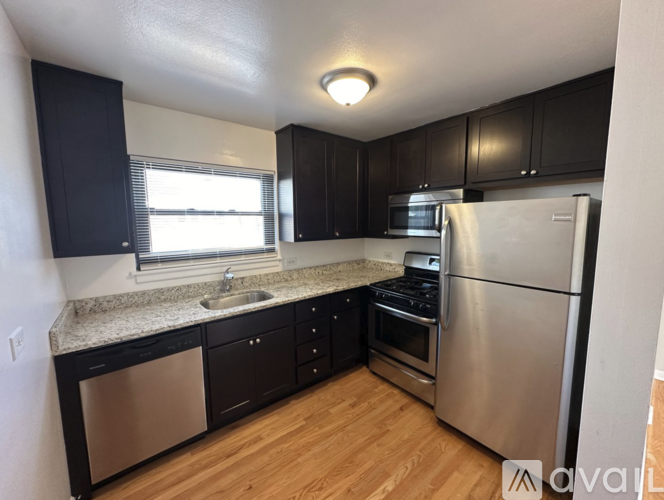 1934 Linden Ave 2 Beds Apartment for Rent - Photo gallery 3