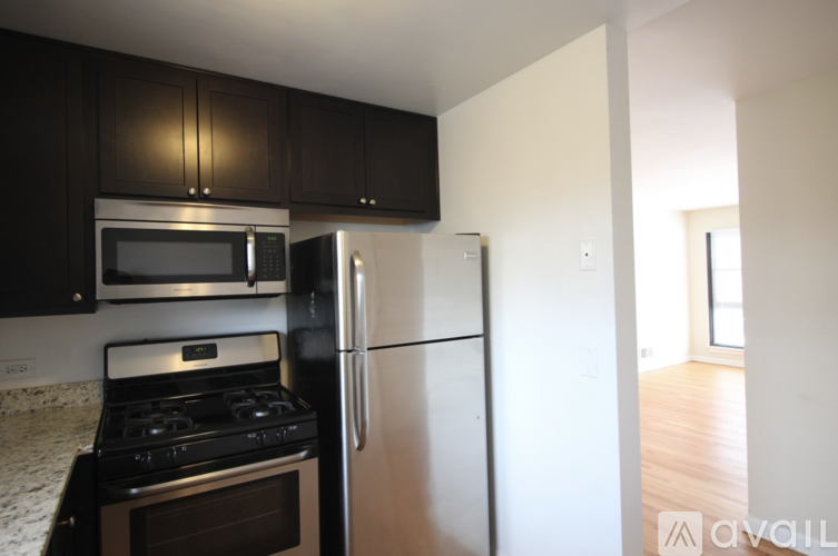 1934 Linden Ave 2 Beds Apartment for Rent - Photo gallery 4