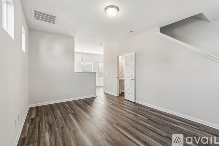 1017 Pinnacle Pkwy 3 Beds Single Family Home for Rent - Photo gallery 3