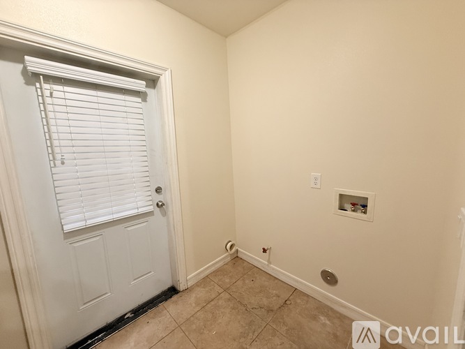 1334 South Grand Avenue 2 Beds Townhouse for Rent - Photo gallery 3