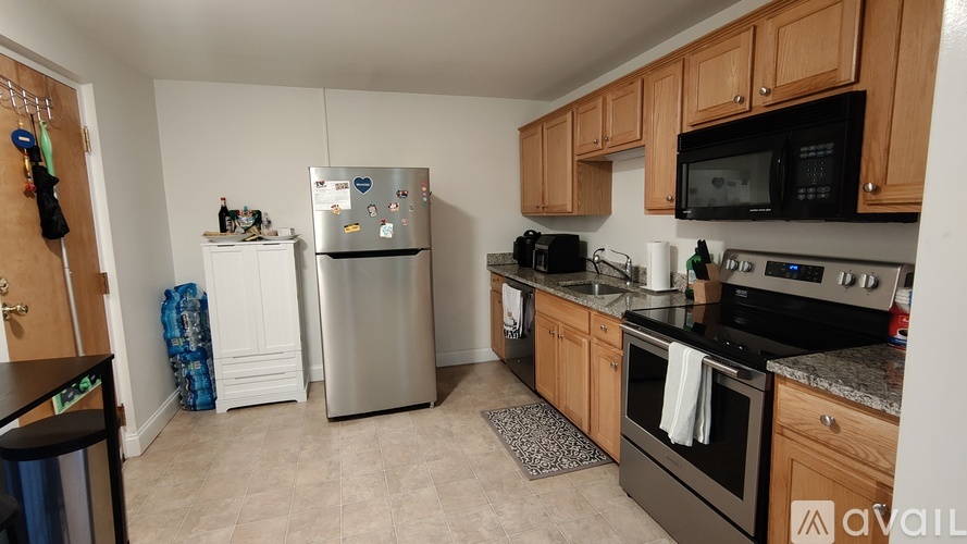 41 Walnut St 2 Beds Apartment for Rent - Photo gallery 2