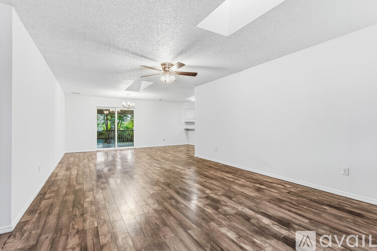 1704 Southwest D Street 3 Beds Single Family Home for Rent - Photo gallery 4