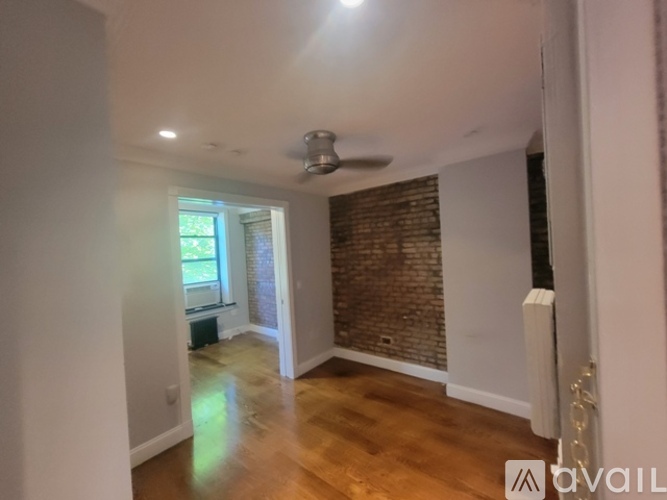 521 East 5th St 1 Apartment for Rent - Photo gallery 1