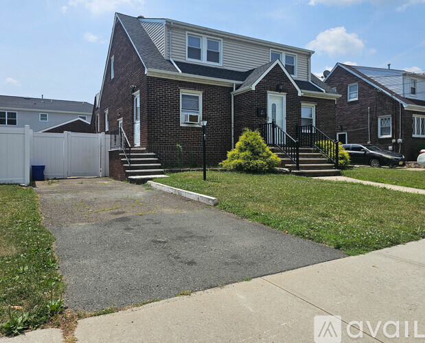 41 Elmwood Avenue 2 Beds Apartment for Rent - Photo gallery 1
