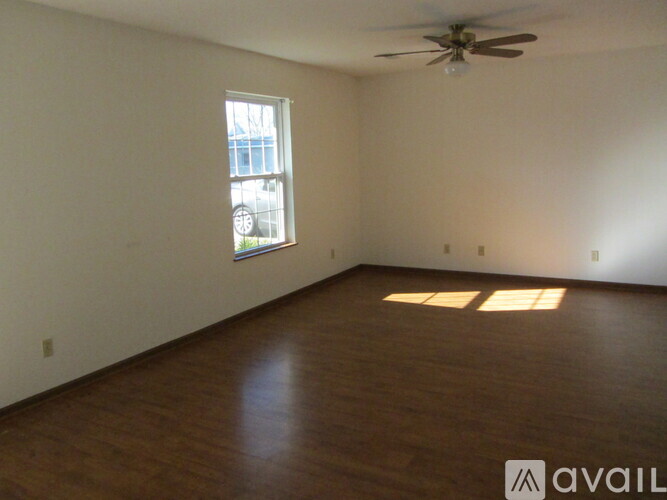 207 Ruth Ave 2 Beds Townhouse for Rent - Photo gallery 2