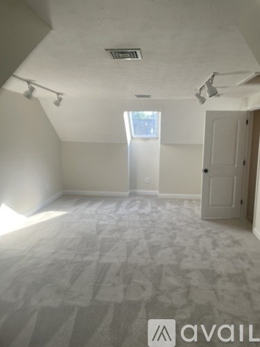 48 Ramsgate Ridge 3 Beds Apartment for Rent