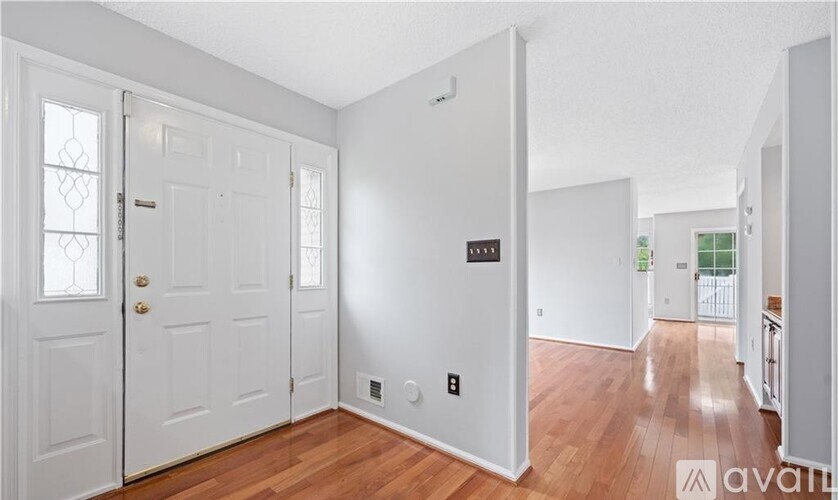 32 Cabot Way 3 Beds Townhouse for Rent - Photo gallery 2