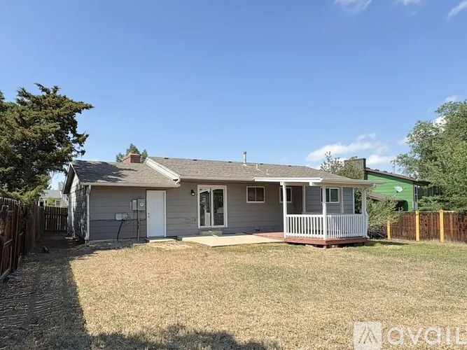 1578 S Salida Way 4 Beds Single Family Home for Rent - Photo gallery 4