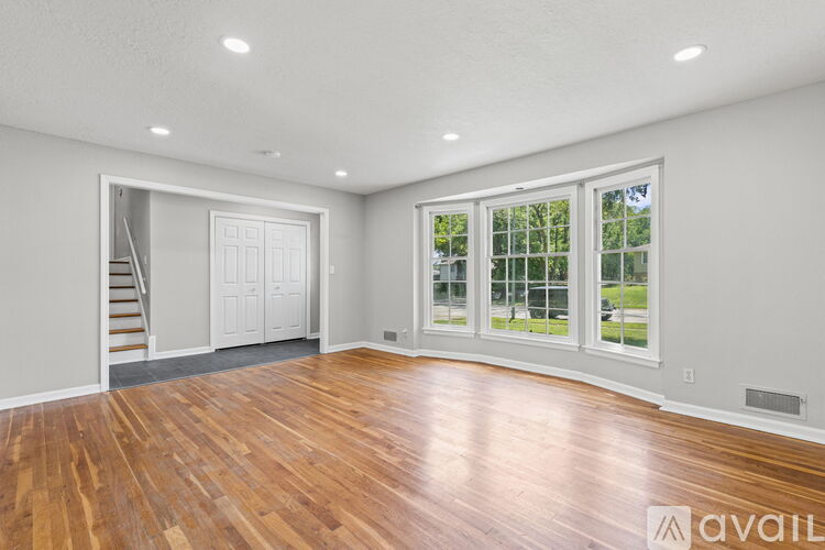 3806 Birchwood Dr 4 Beds Single Family Home for Rent - Photo gallery 4