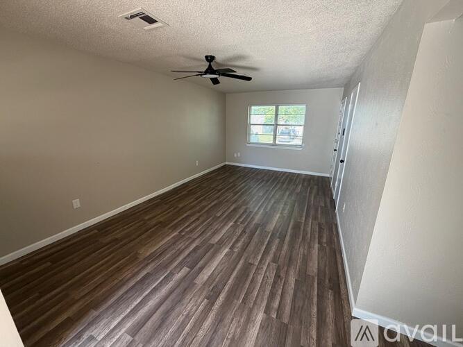 2408 NW Norman Cir 3 Beds Single Family Home for Rent - Photo gallery 5