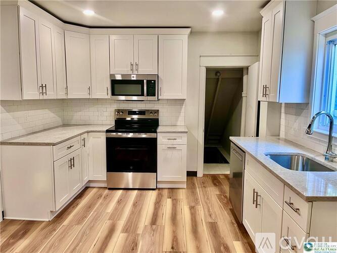 5163 Fornaciari Drive 4 Beds Single Family Home for Rent - Photo gallery 3