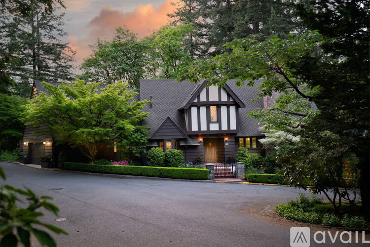 2897 SW Rutland Terrace 5 Beds Single Family Home for Rent - Photo gallery 1