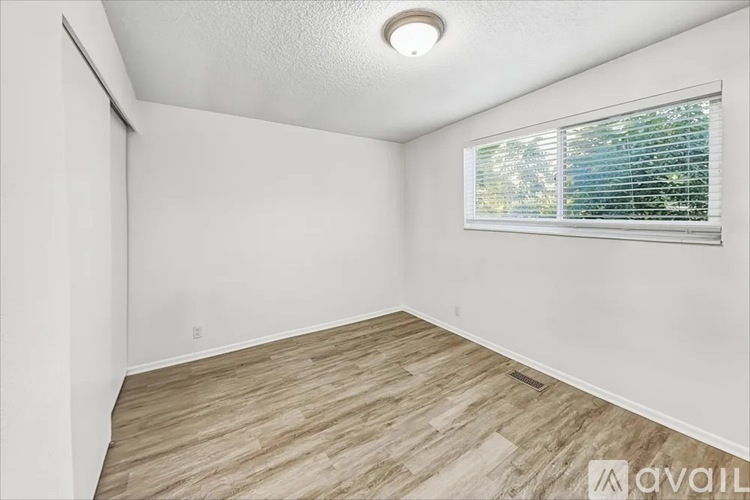 161 Bedford Rd 3 Beds Single Family Home for Rent - Photo gallery 4