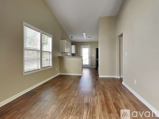 2715 Meadow Knoll Dr 3 Beds Single Family Home for Rent - Photo gallery 3