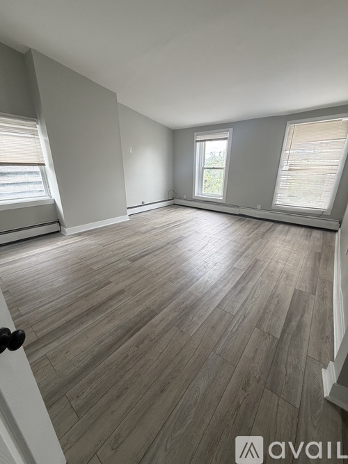 155 W Main St 2 Beds Apartment for Rent - Photo gallery 5