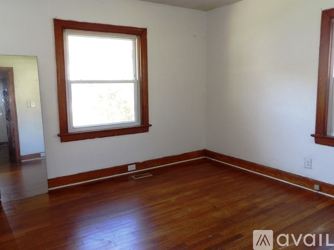 1113 Woodrow St S 5 Beds Single Family Home for Rent - Photo gallery 3