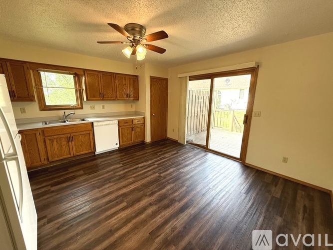 1505 Cedar Circle 3 Beds Apartment for Rent - Photo gallery 4