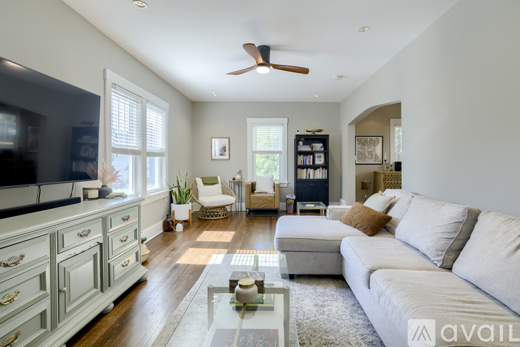 810 N 49th St 3 Beds Single Family Home for Rent - Photo gallery 3