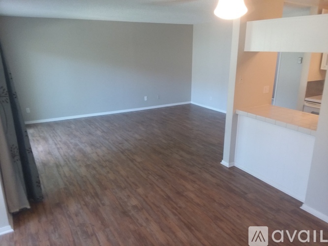 820 Camino Real 2 Beds Condo for Rent - Photo gallery 3
