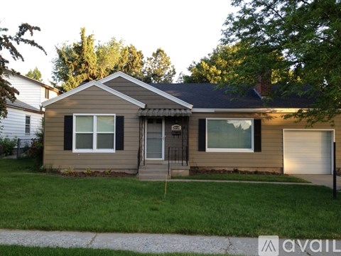 2998 East Louise Avenue 3 Beds Apartment for Rent