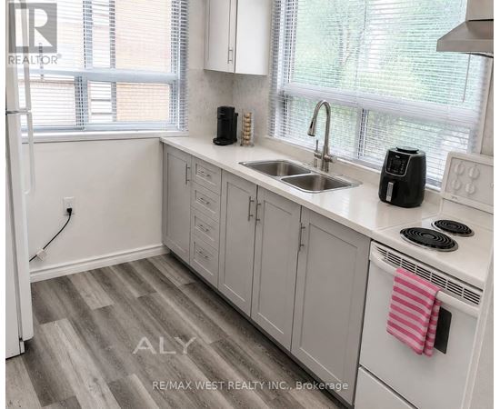 UPPER - 321 CALEDONIA ROAD 1 House for Rent - Photo gallery 3