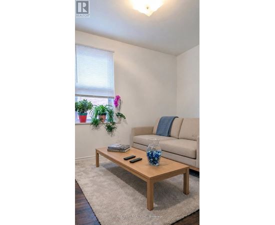 UPPER - 321 CALEDONIA ROAD 1 House for Rent - Photo gallery 5