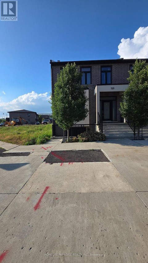 12 - 125 SUMMERSIDE MEWS Studio Apartment for Rent