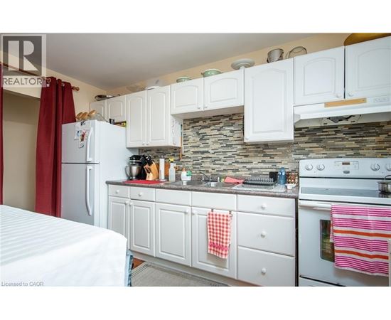 706 FREDERICK Street Unit# 2 2 Beds Apartment, Home for Rent - Photo gallery 3