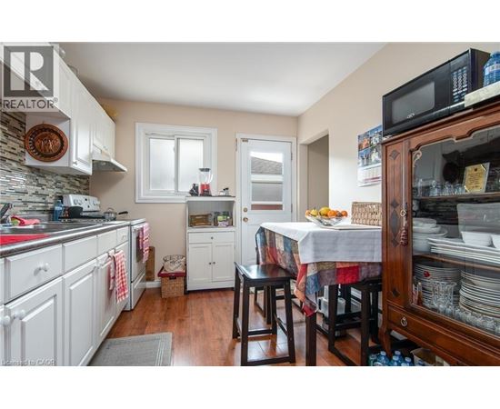 706 FREDERICK Street Unit# 2 2 Beds Apartment, Home for Rent - Photo gallery 4