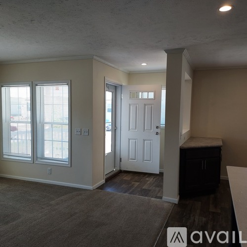 6438 Hamlet 4 Beds Single Family Home for Rent - Photo gallery 2