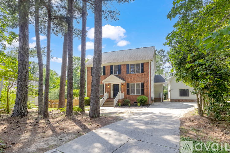 623 Elmwood Court 3 Beds Single Family Home for Rent - Photo gallery 2