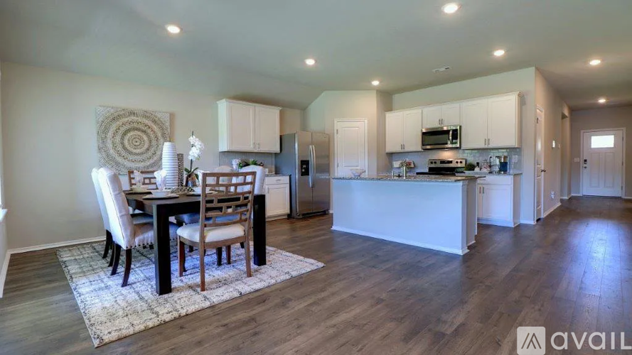 602 West Cattleman Court 4 Beds Single Family Home for Rent - Photo gallery 4