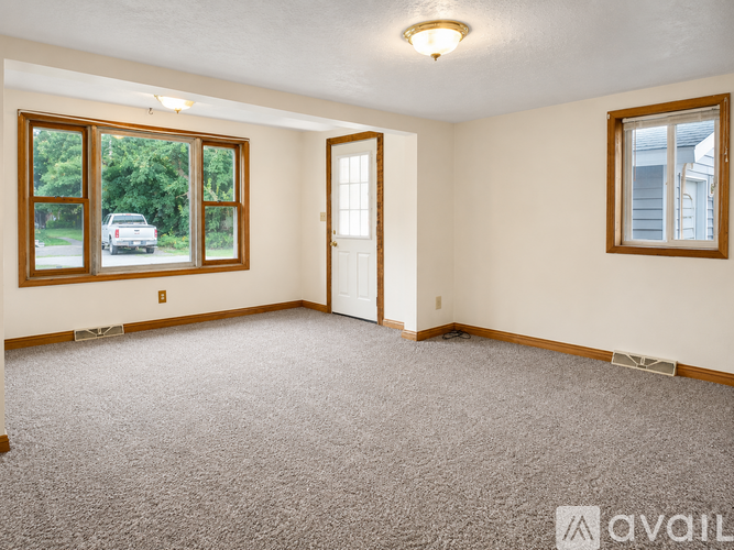 23433 Elm Ave 3 Beds Single Family Home for Rent - Photo gallery 2