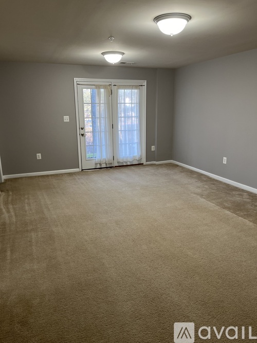 8605 Enoch Pratt Drive 4 Beds Townhouse for Rent - Photo gallery 4