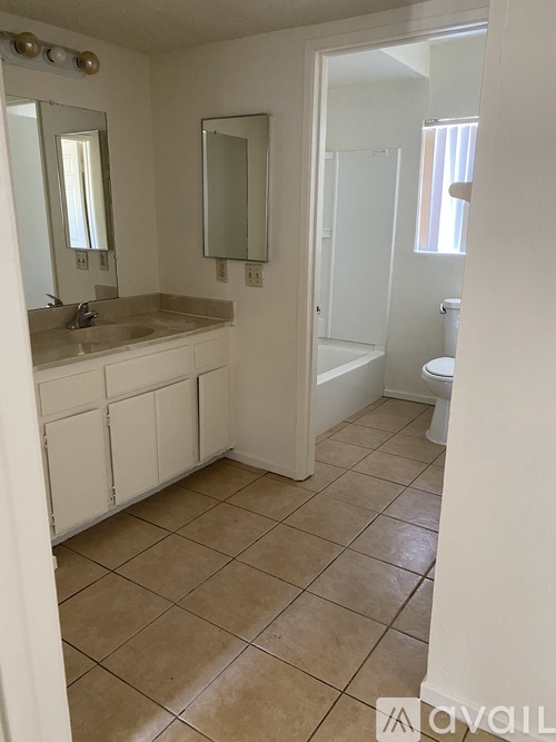 120 North 13th Avenue 2 Beds Apartment for Rent - Photo gallery 3