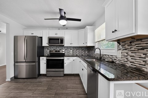 24634 Water St 2 Beds Apartment for Rent