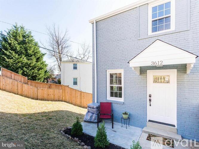 Kemper Rd 3 Beds Townhouse for Rent - Photo gallery 5