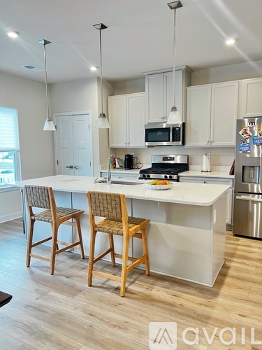 208 Fost Blvd 3 Beds Townhouse for Rent - Photo gallery 4