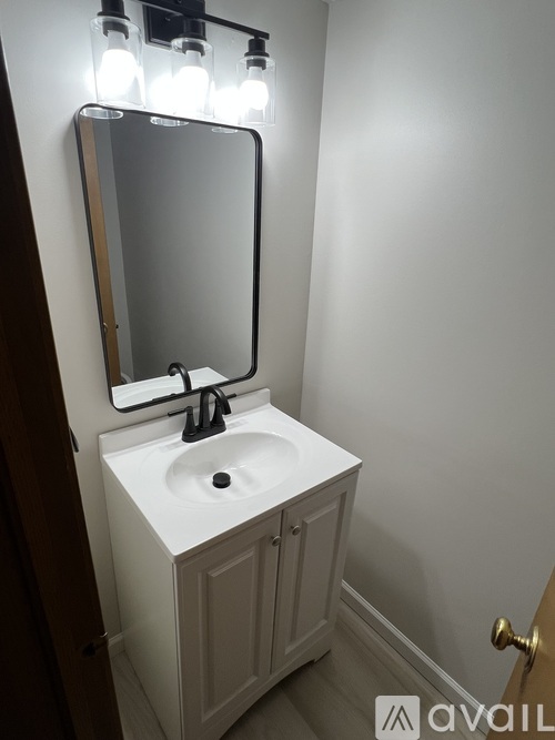 8335 Shepard Road 4 Beds Single Family Home for Rent - Photo gallery 4