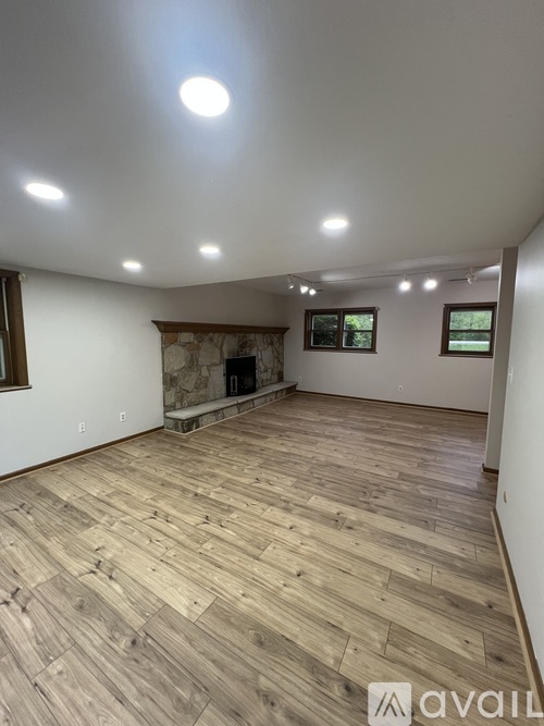 8335 Shepard Road 4 Beds Single Family Home for Rent - Photo gallery 5