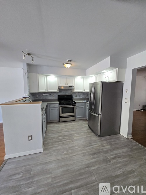 3566 Edgemont St 3 Beds Single Family Home for Rent - Photo gallery 3