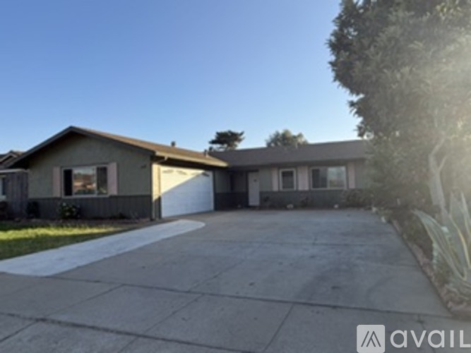 435 Fairview Drive 3 Beds Single Family Home for Rent - Photo gallery 1