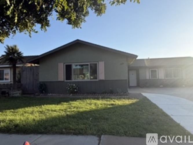 435 Fairview Drive 3 Beds Single Family Home for Rent - Photo gallery 2