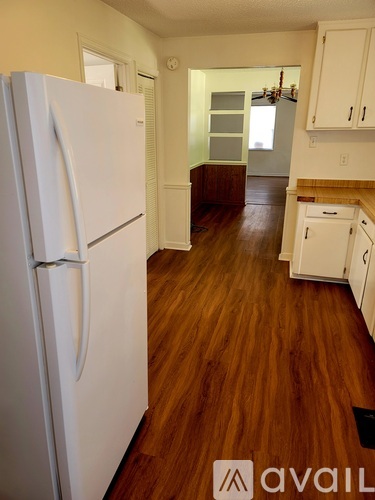 807 Laurel Rd 2 Beds Single Family Home for Rent - Photo gallery 3