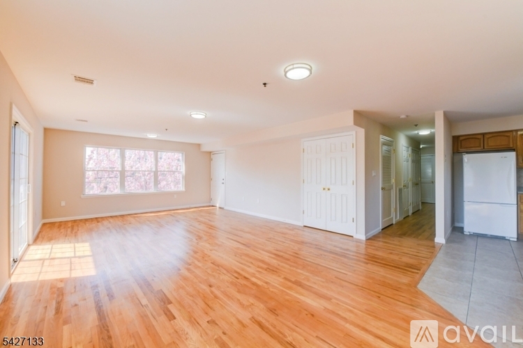 15-21 Oraton Street 3 Beds Apartment for Rent - Photo gallery 4