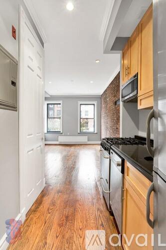 202 East 13th St 3 Beds Apartment for Rent - Photo gallery 5